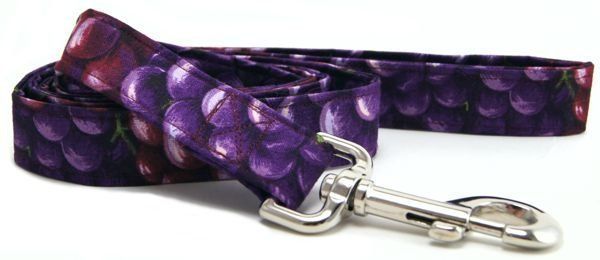 Purple Grapes Dog Leash (size: XS)
