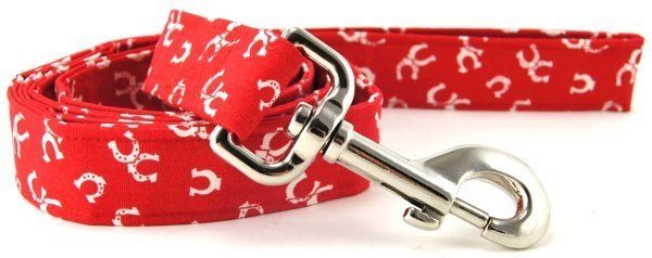 Red Horseshoes Dog Leash (size: XS)